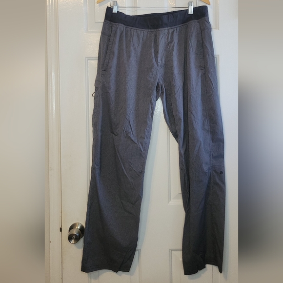 Lululemon Pants - Lululemon Womens Gray Striped XL Pants